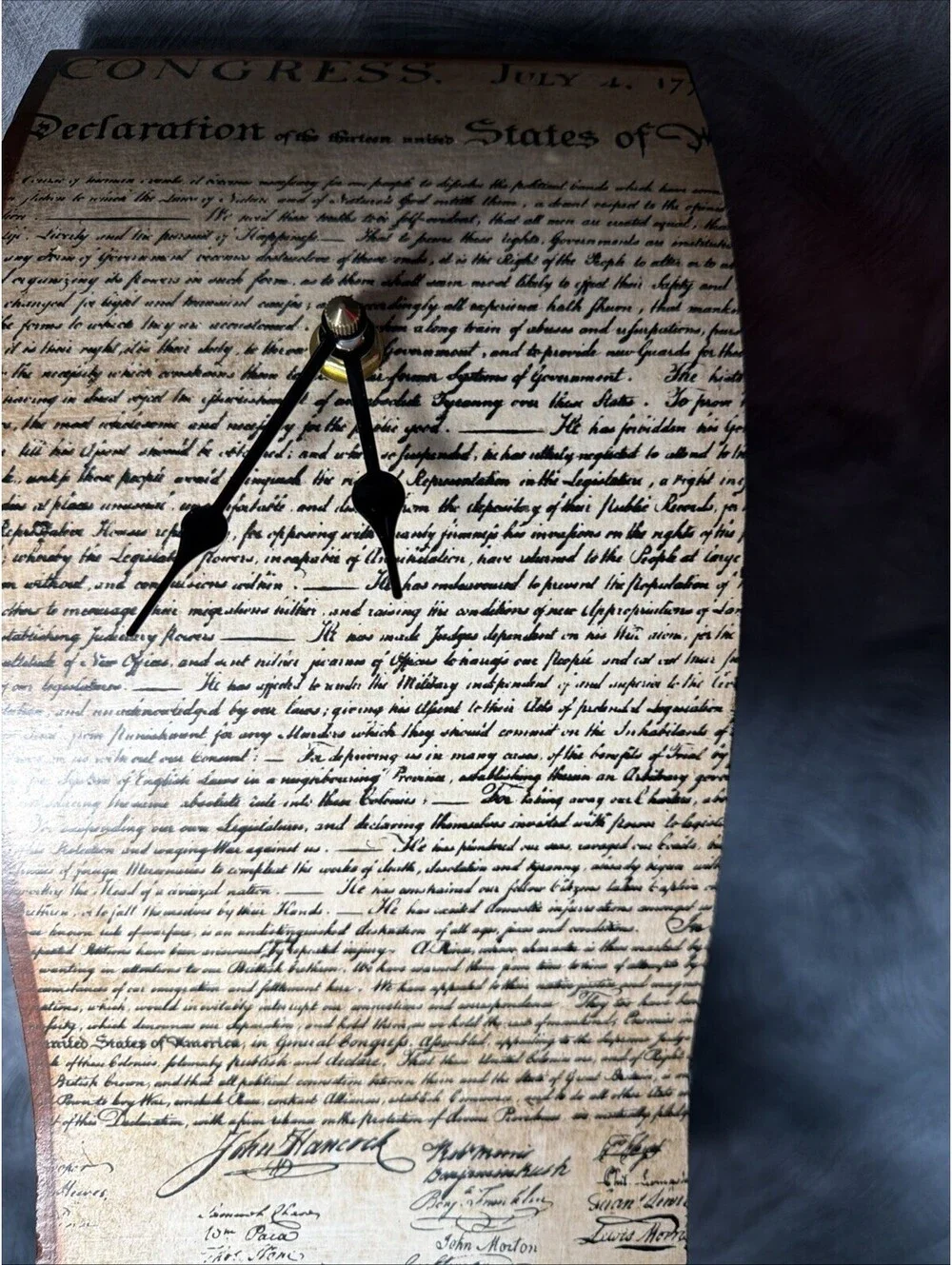 Declaration of Independence Curved Wood Quartz Desk Mantel Clock Americana Decor